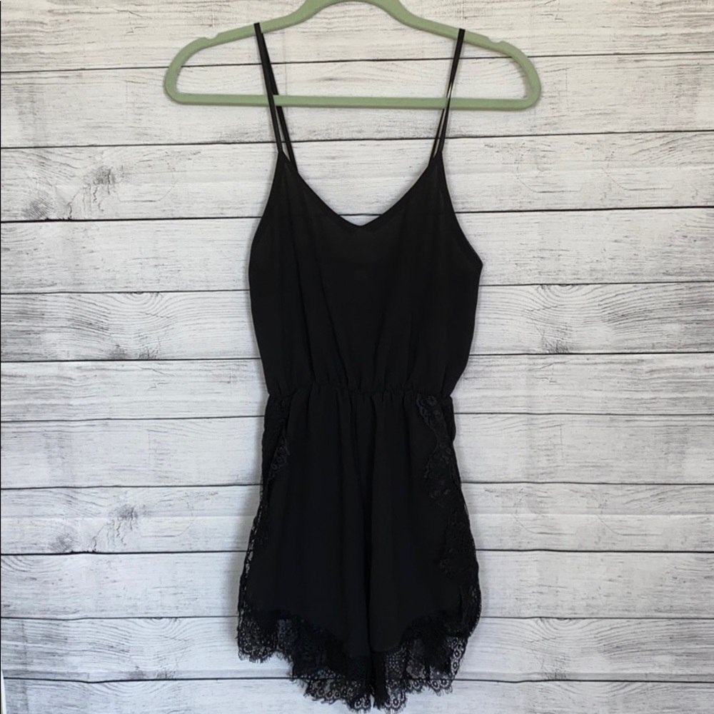 YO MENG GI | Black Crochet Detail Romper